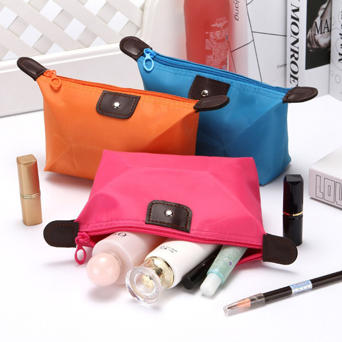 Cosmetic Bags - กระเป๋าเก็บเครื่องสำอางแบบพับได้สำหรับผู้หญิง สีลูกกวาด รูปทรงเกี๊ยว