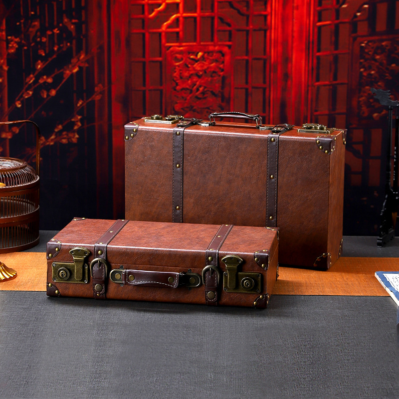 Retro Vintage Trunk Suitcase - กล่องเก็บของไม้สไตล์วินเทจอเนกประสงค์ กล่องเก็บของย้อนยุค สำหรับจัดแสดงสินค้าและประกอบฉาก | กล่องเก็บของตกแต่งแบบพกพา